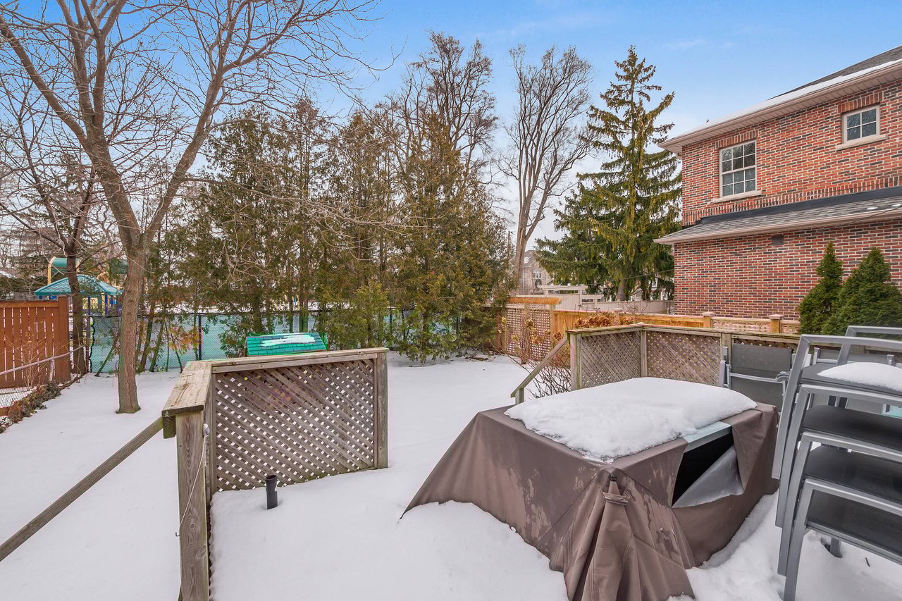 10 Kingslea Gardens