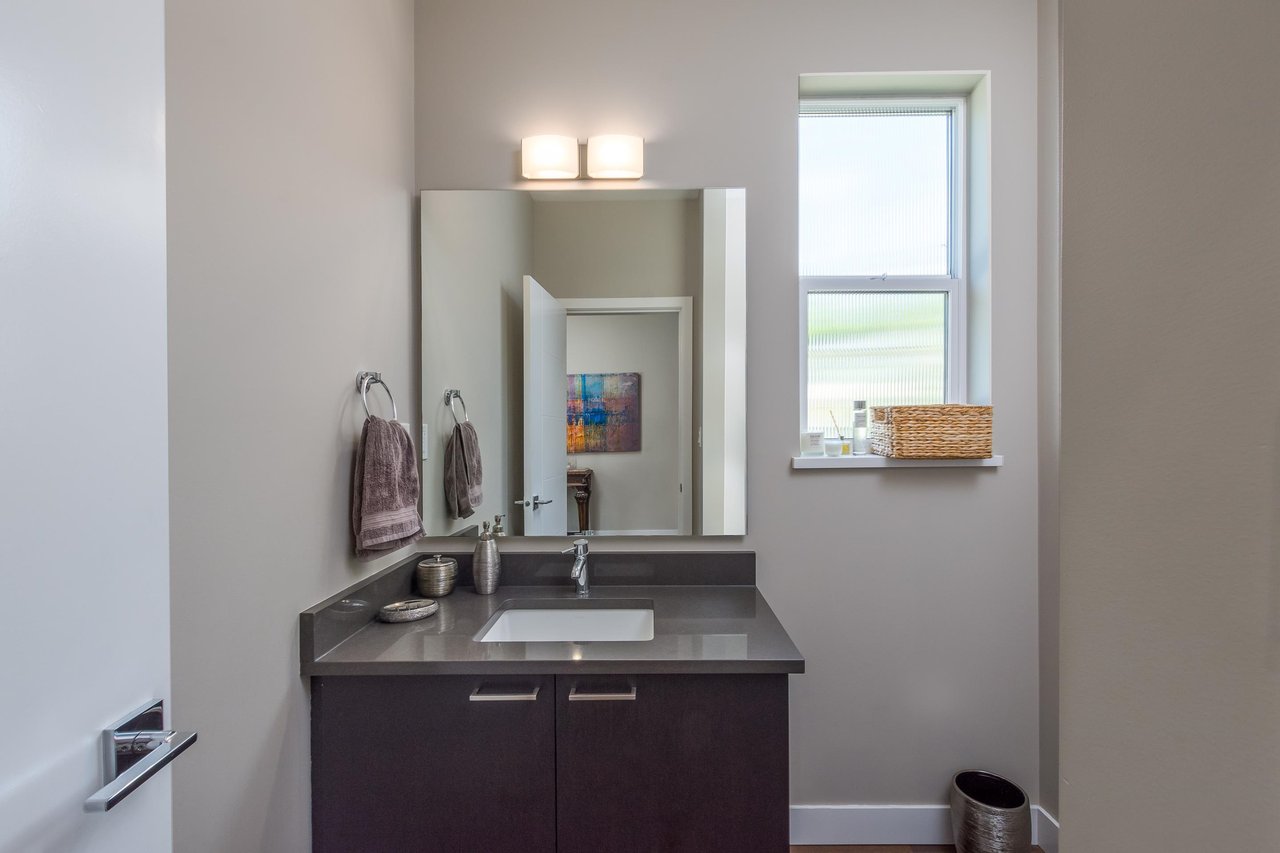 39279 Mockingbird Cres