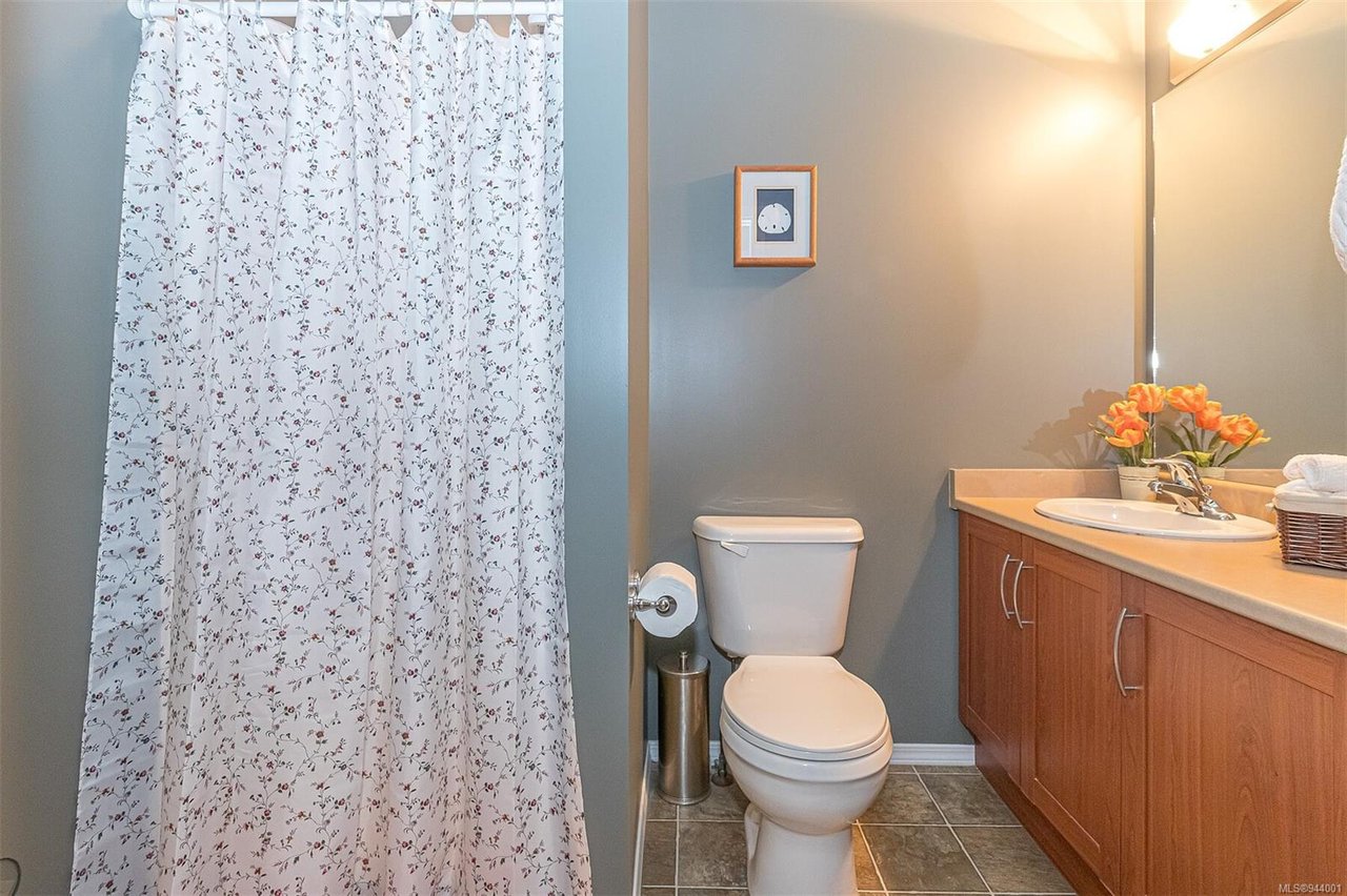 577 Kingsview Ridge