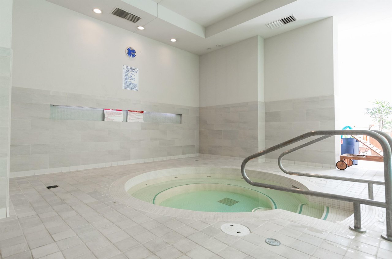 1006-638 Beach Cres