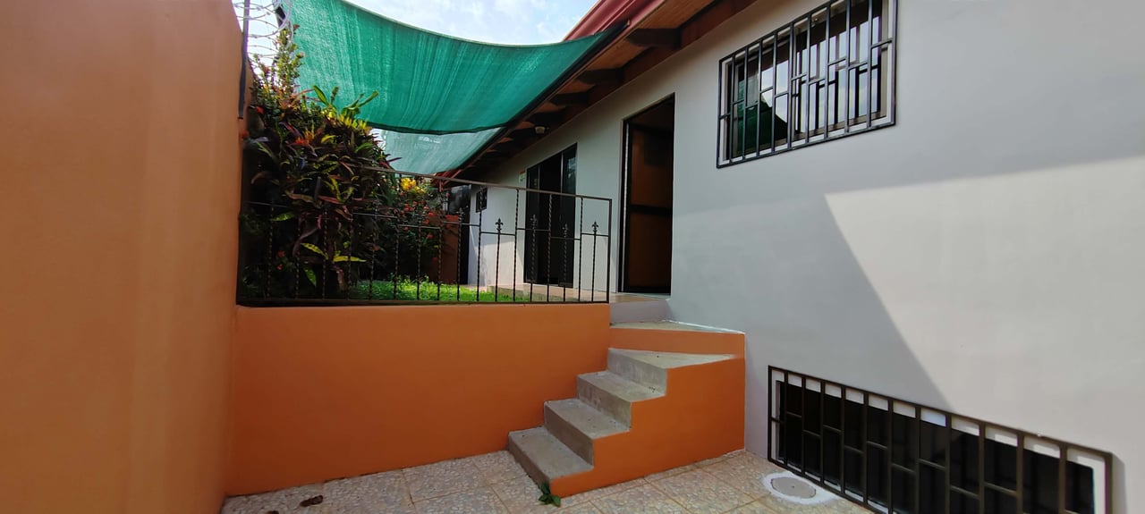 Hermosa Casa en el Corazón de Pérez Zeledón, Downtown Home