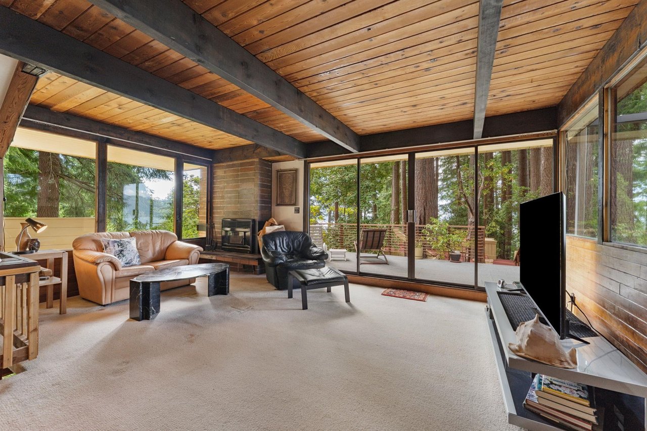 155 Highview Pl