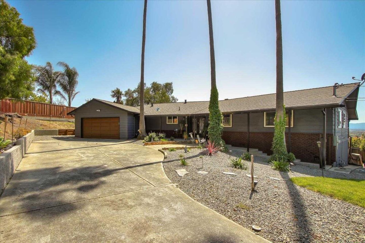 3432 Glamorgan CT
