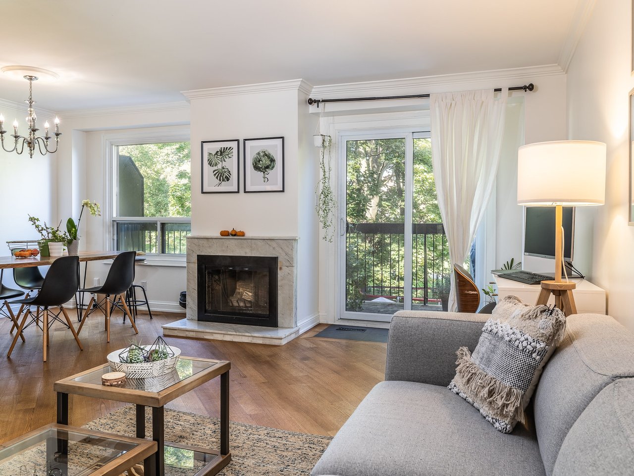 FAMILY TOWNHOME OFF THE PARK