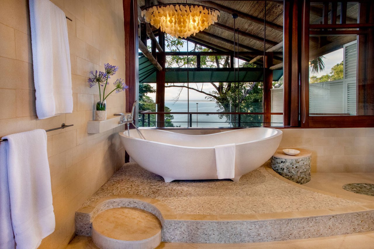 Dos Vistas, Bali Style Ocean View Home