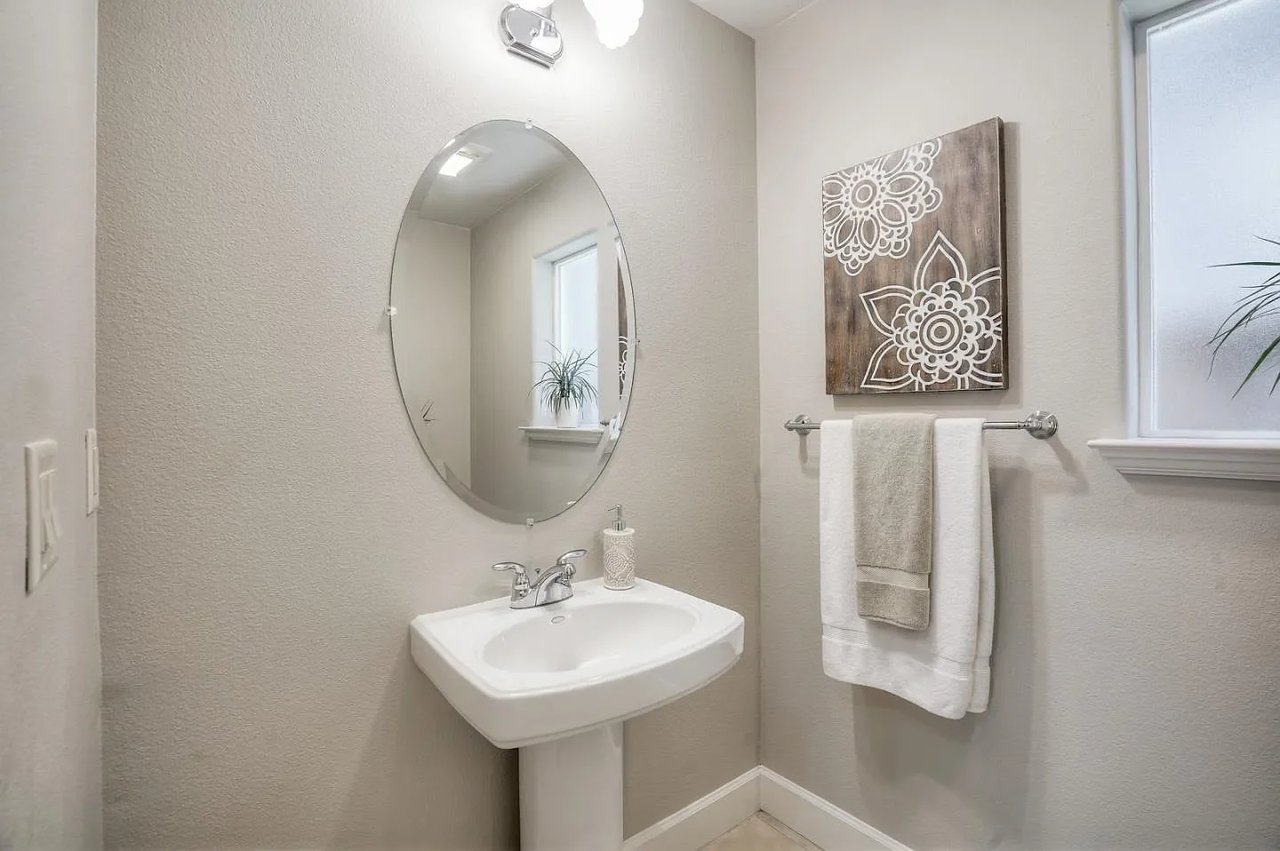 16890 San Jose Ct