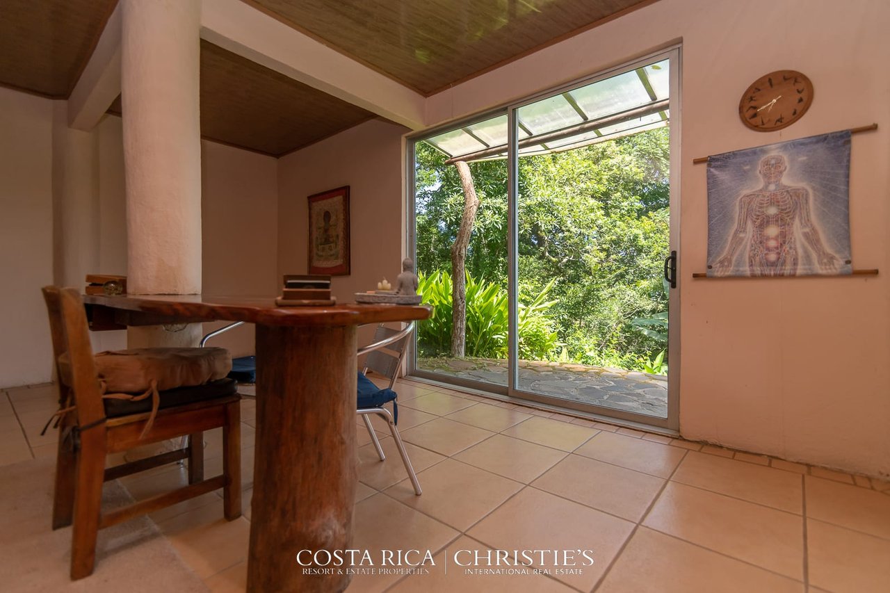 Eco-retreat and Wellness Center Amatierra