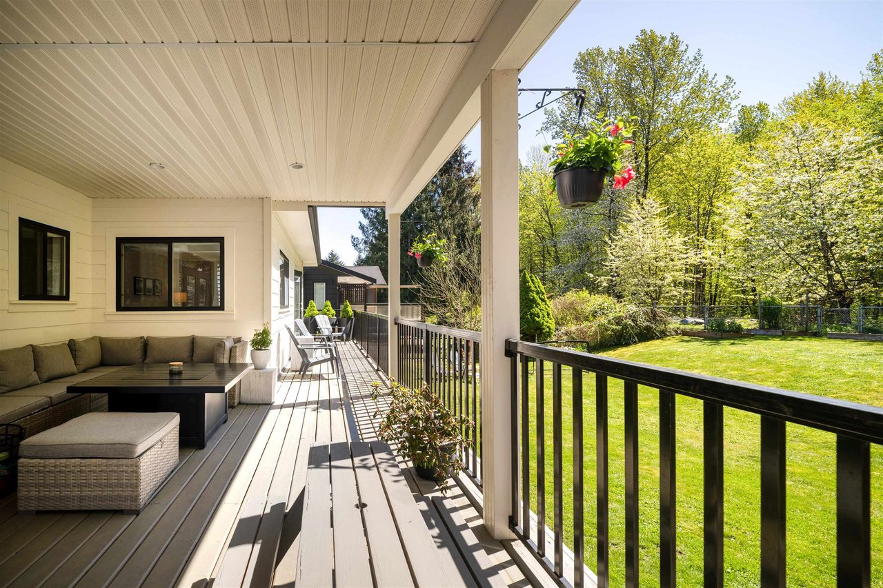 1422 Maple Cres