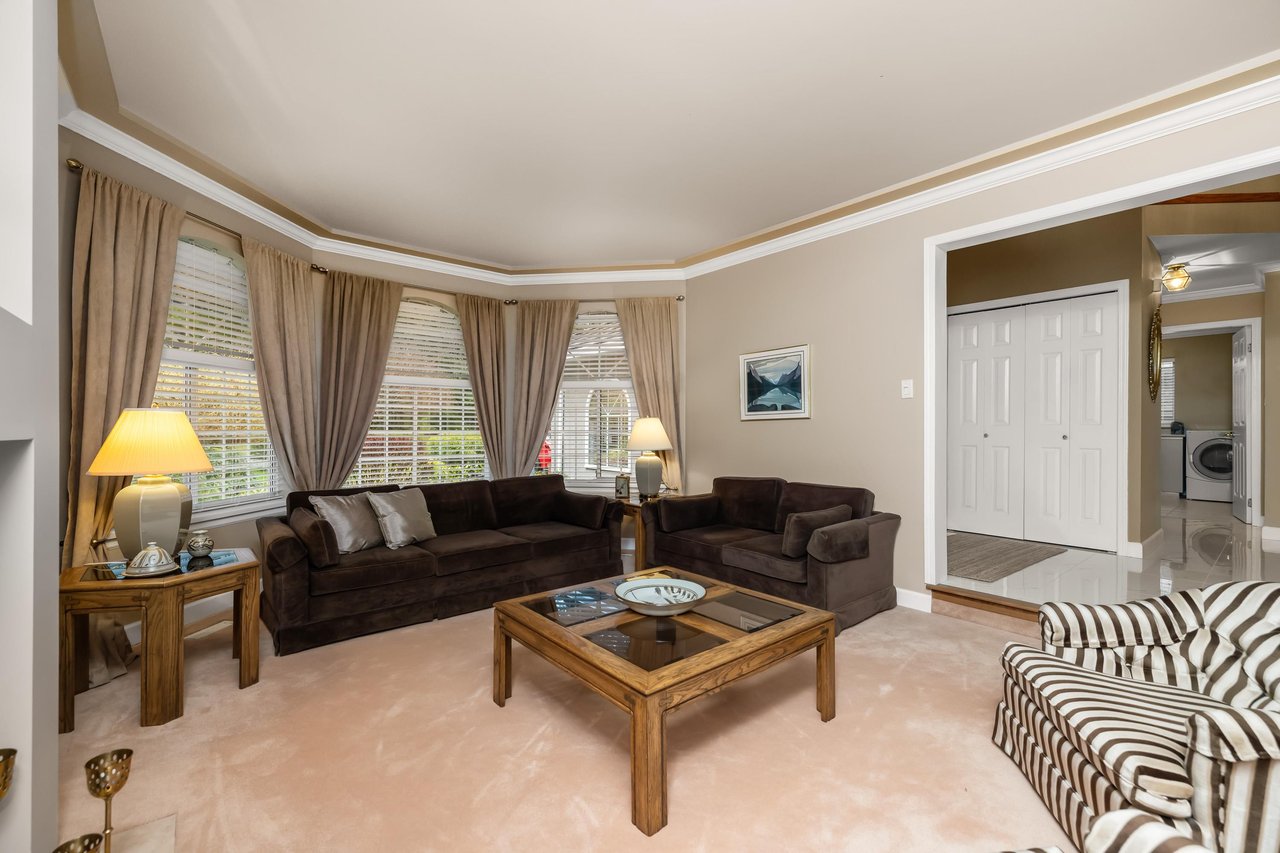 412 Balfour Dr