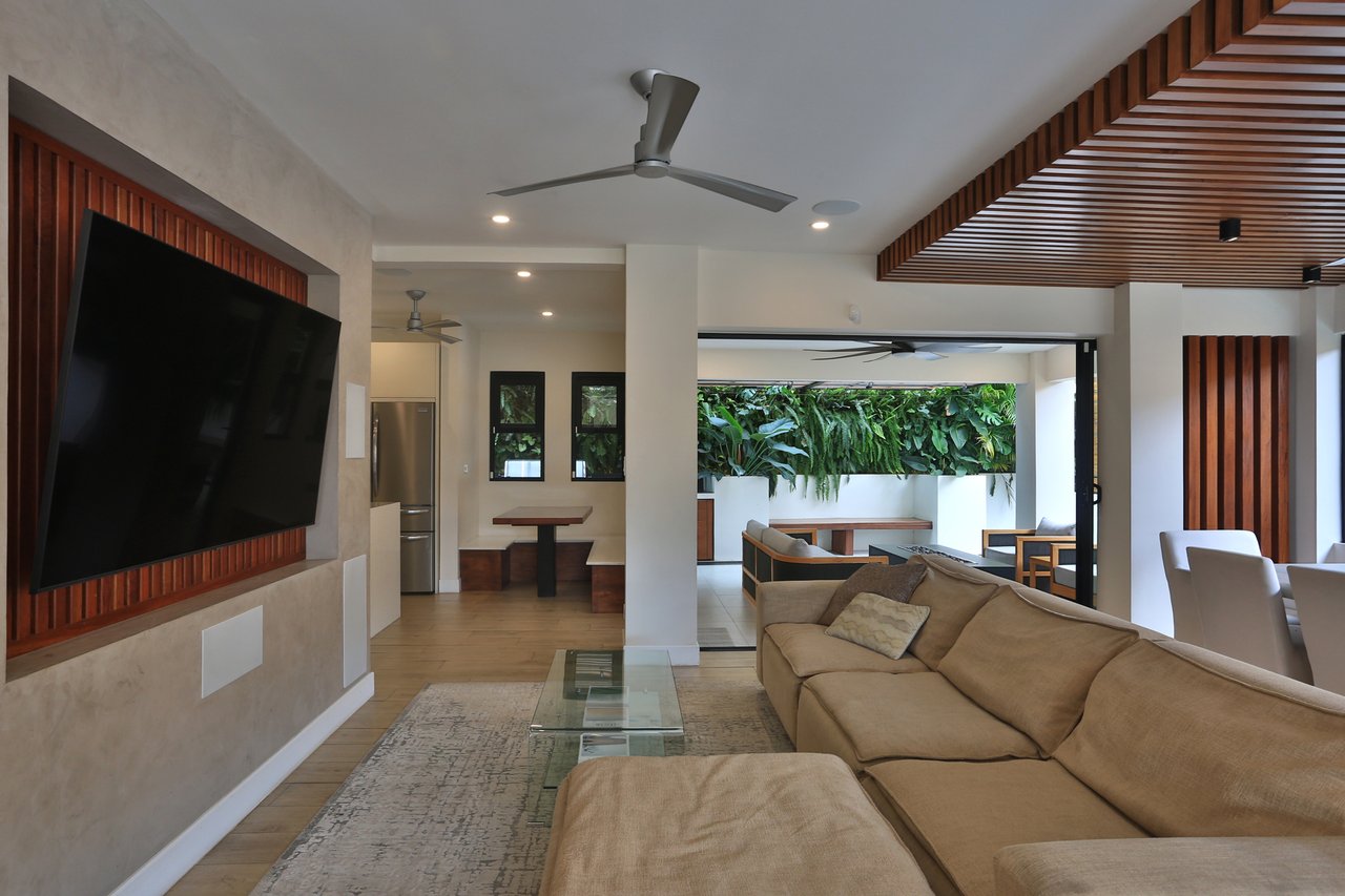Remodeled Contemporary View Home, Escazu, San Jose