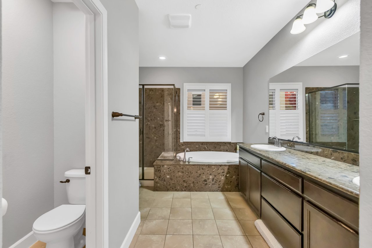3123 Acorn Glen Way