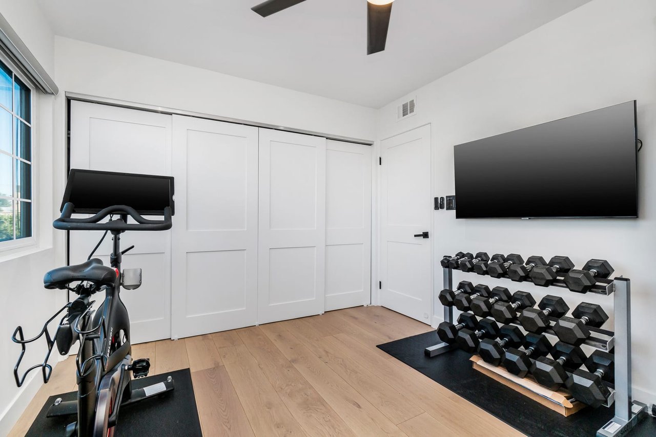 1532 9th Street Unit: 7