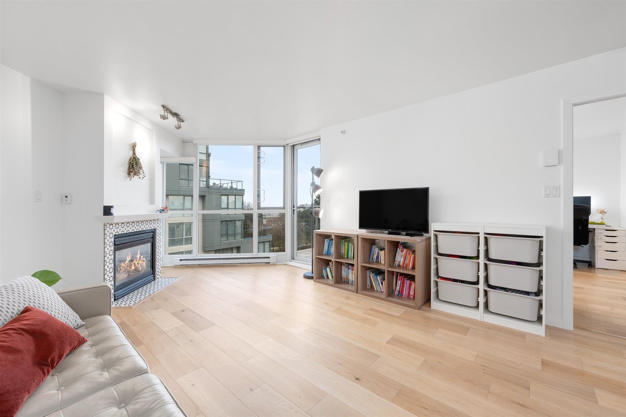 604-1425 W 6th Ave