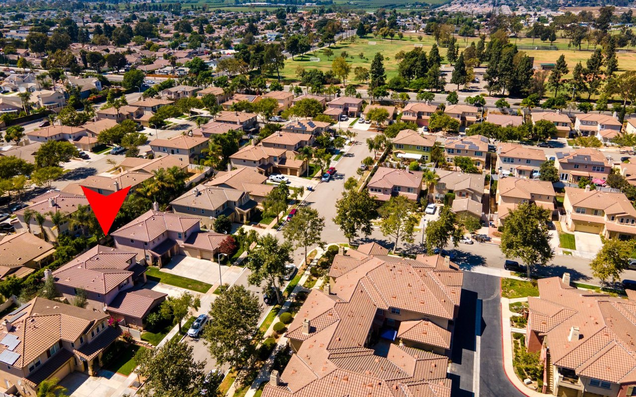 1273 Honeysuckle Avenue