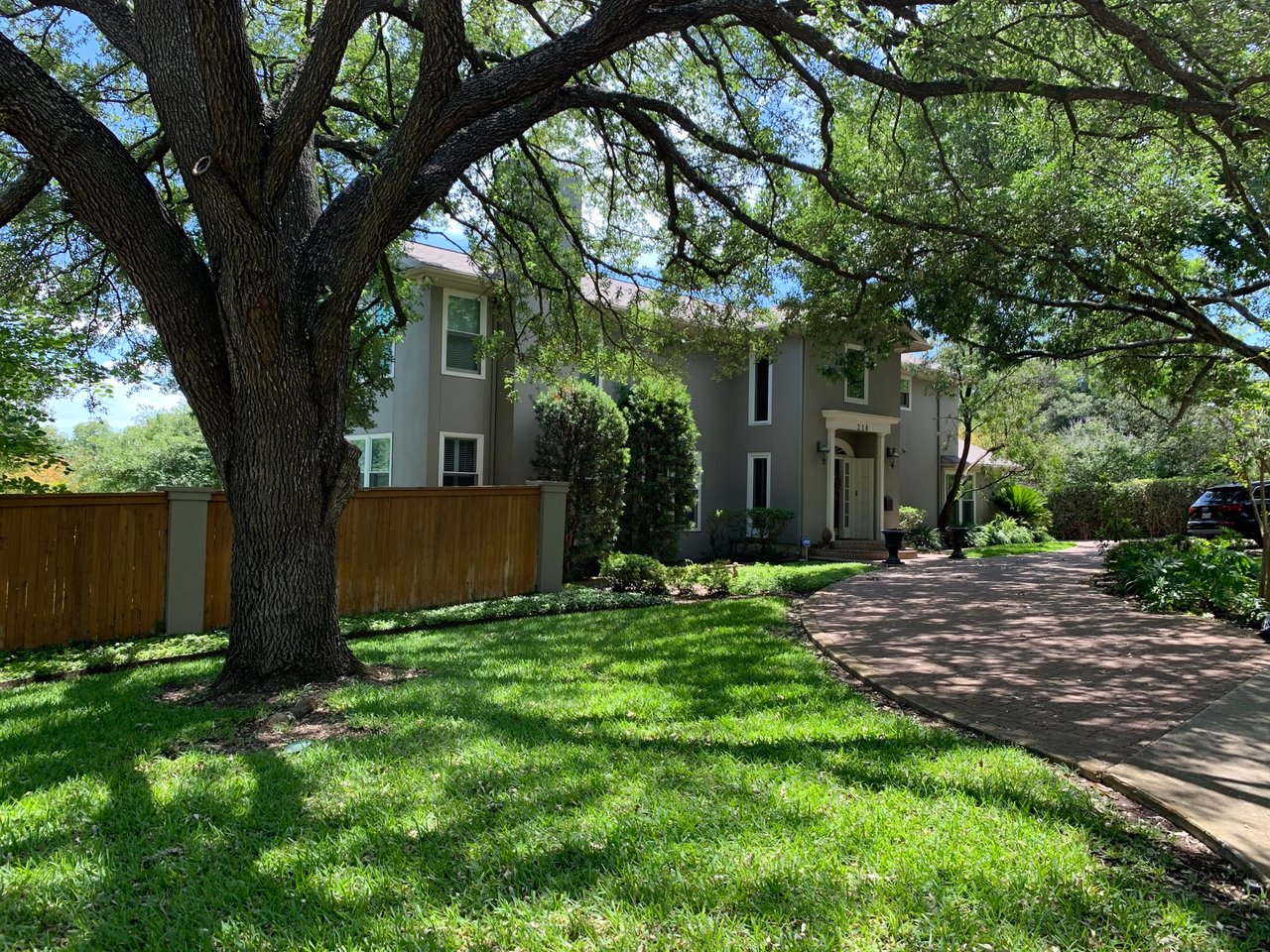218 Ridgemont - Terrell Hills