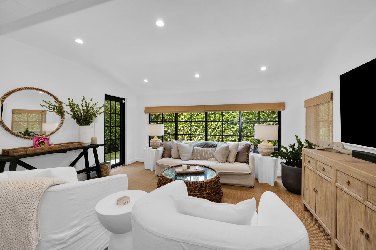 1249 Ortega Ave