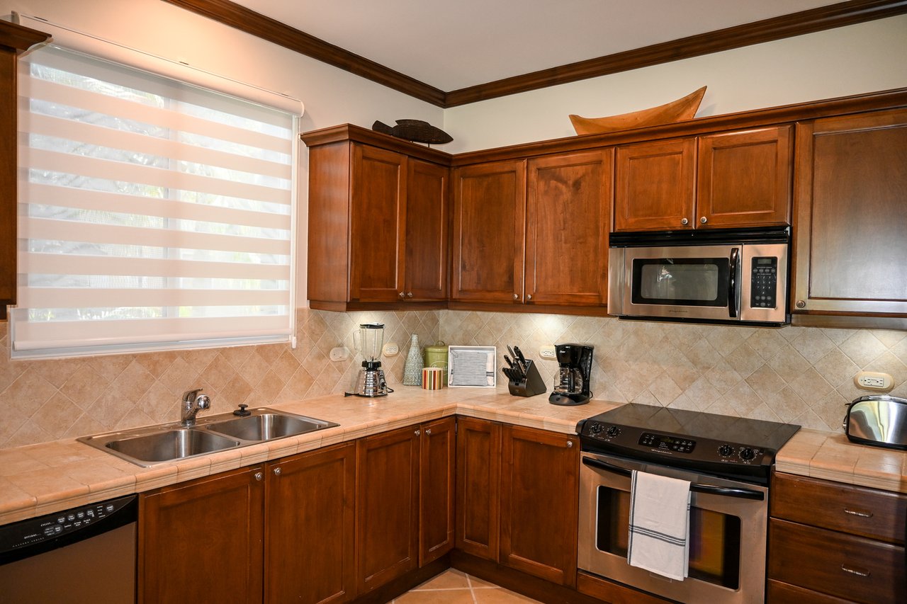 Upgraded Ocean View Condo, Los Suenos, Puntarenas