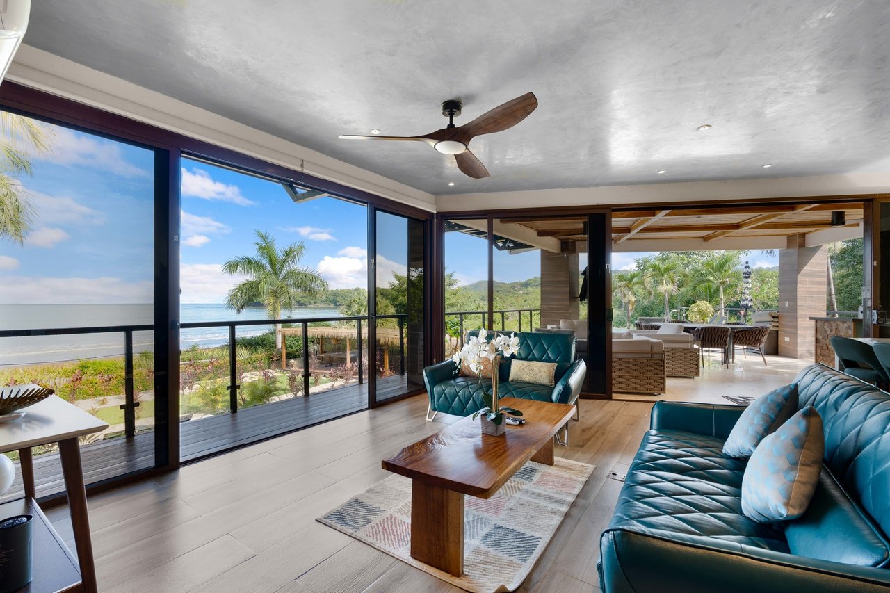 Beachfront Luxury Ocean View Home, Flamingo, Guanacaste