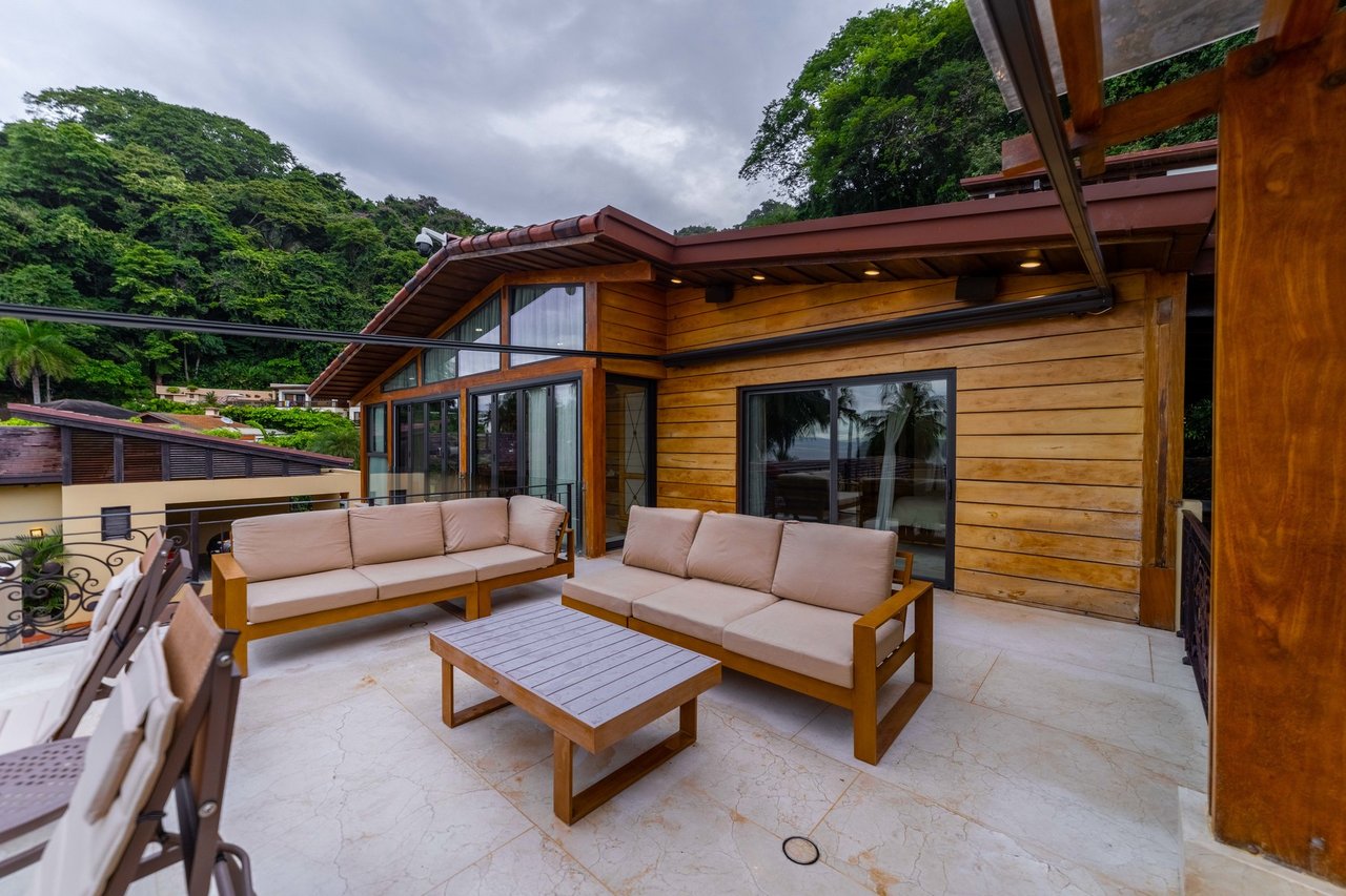 Remodeled Luxury Beach Home, Jaco, Puntarenas