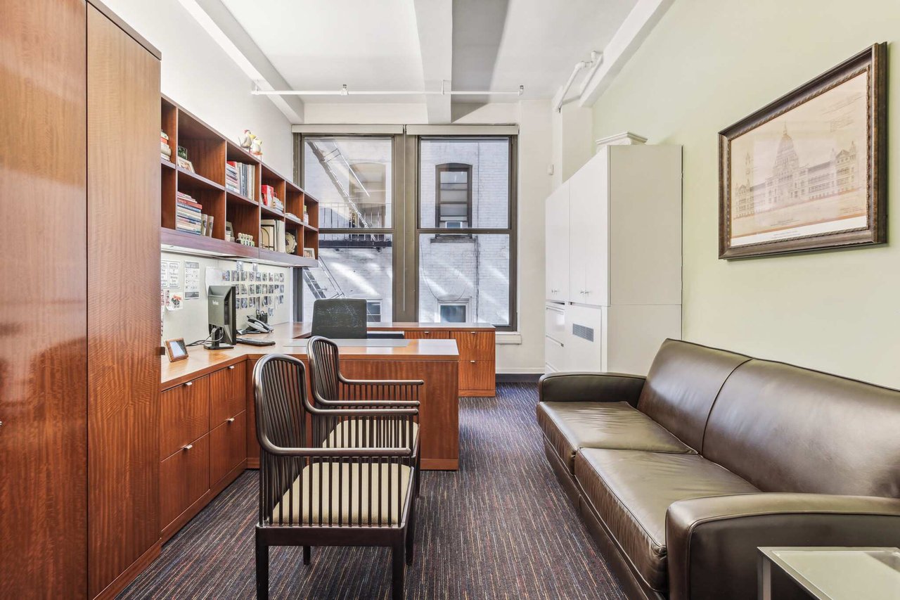 135 W 27Th St - Office Unit