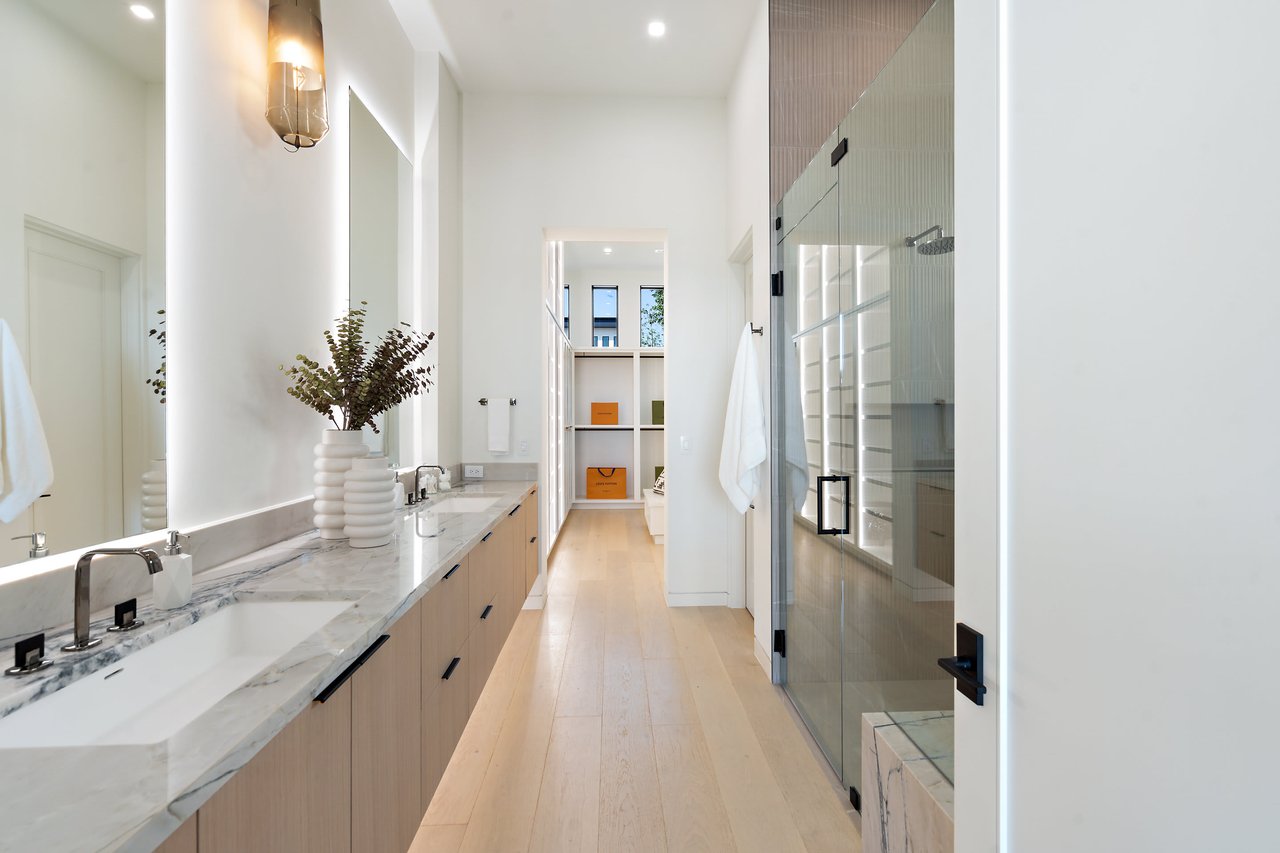 6809 Oasis Pass