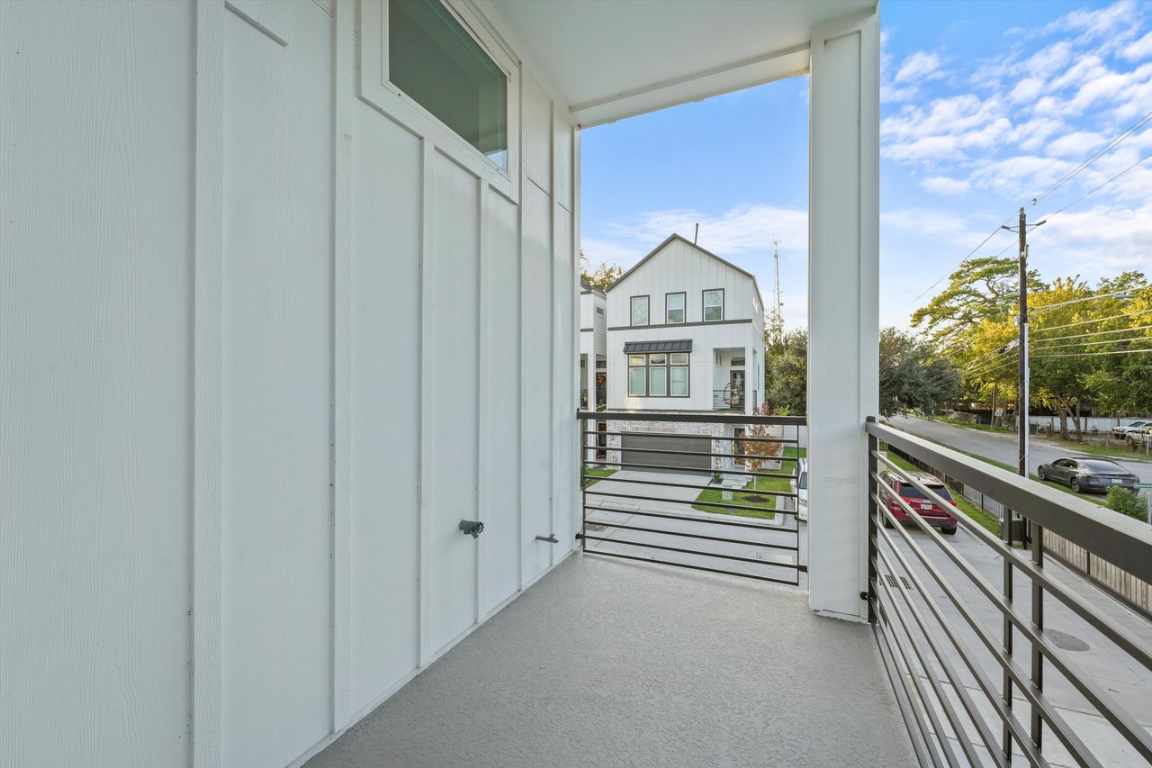 balcony on a model townhome in Donovan Heights 