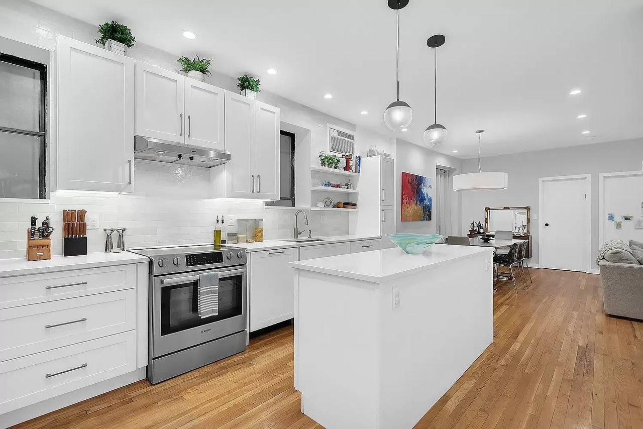 203 W 102nd St, #1F
