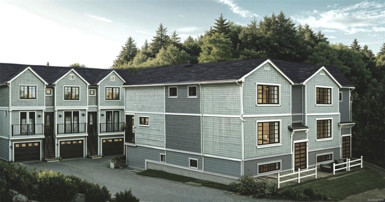 3-906 Old Esquimalt Rd