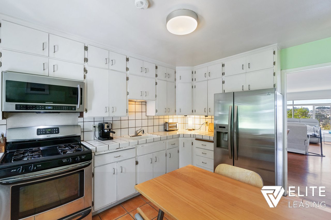 28 Knollview Way