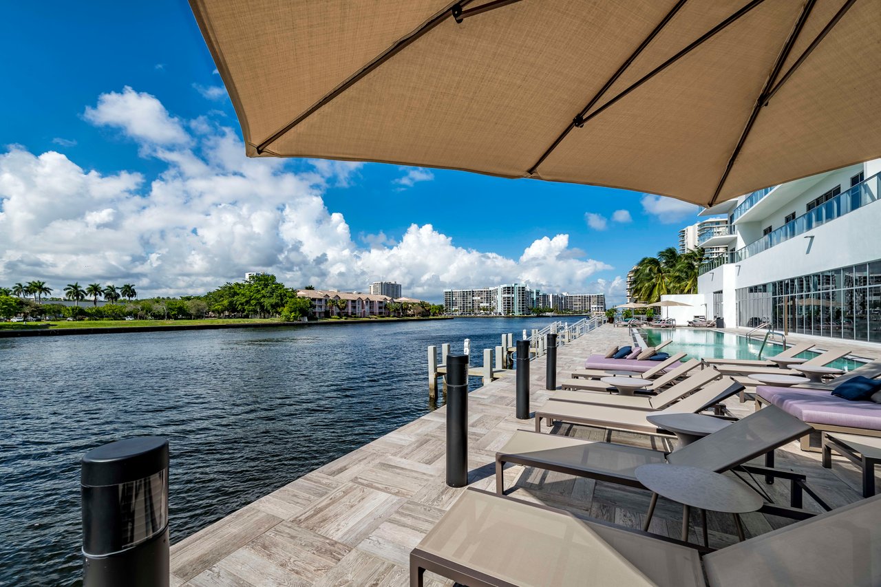 4010 S Ocean Drive 1006