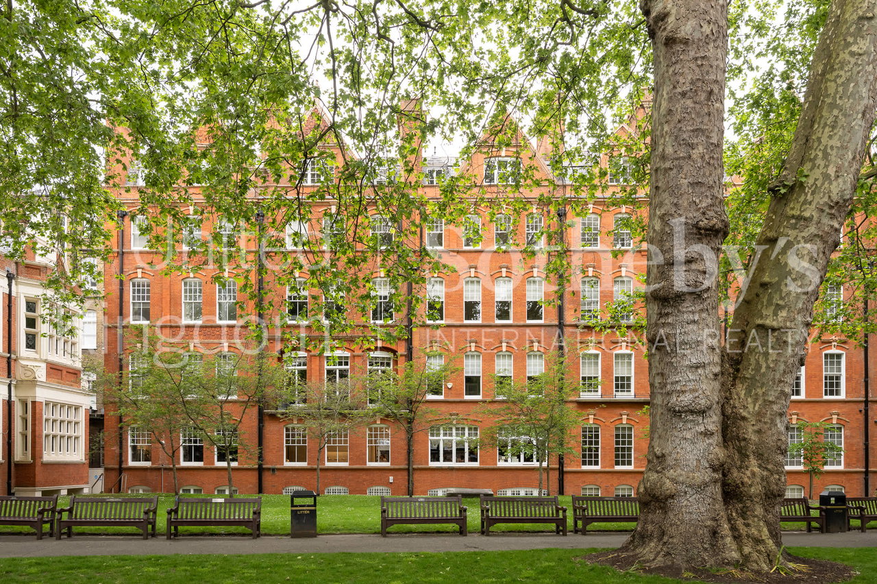 Mount Street Apartment