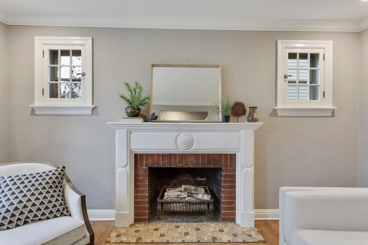 Chic Meets Functional in Des Peres