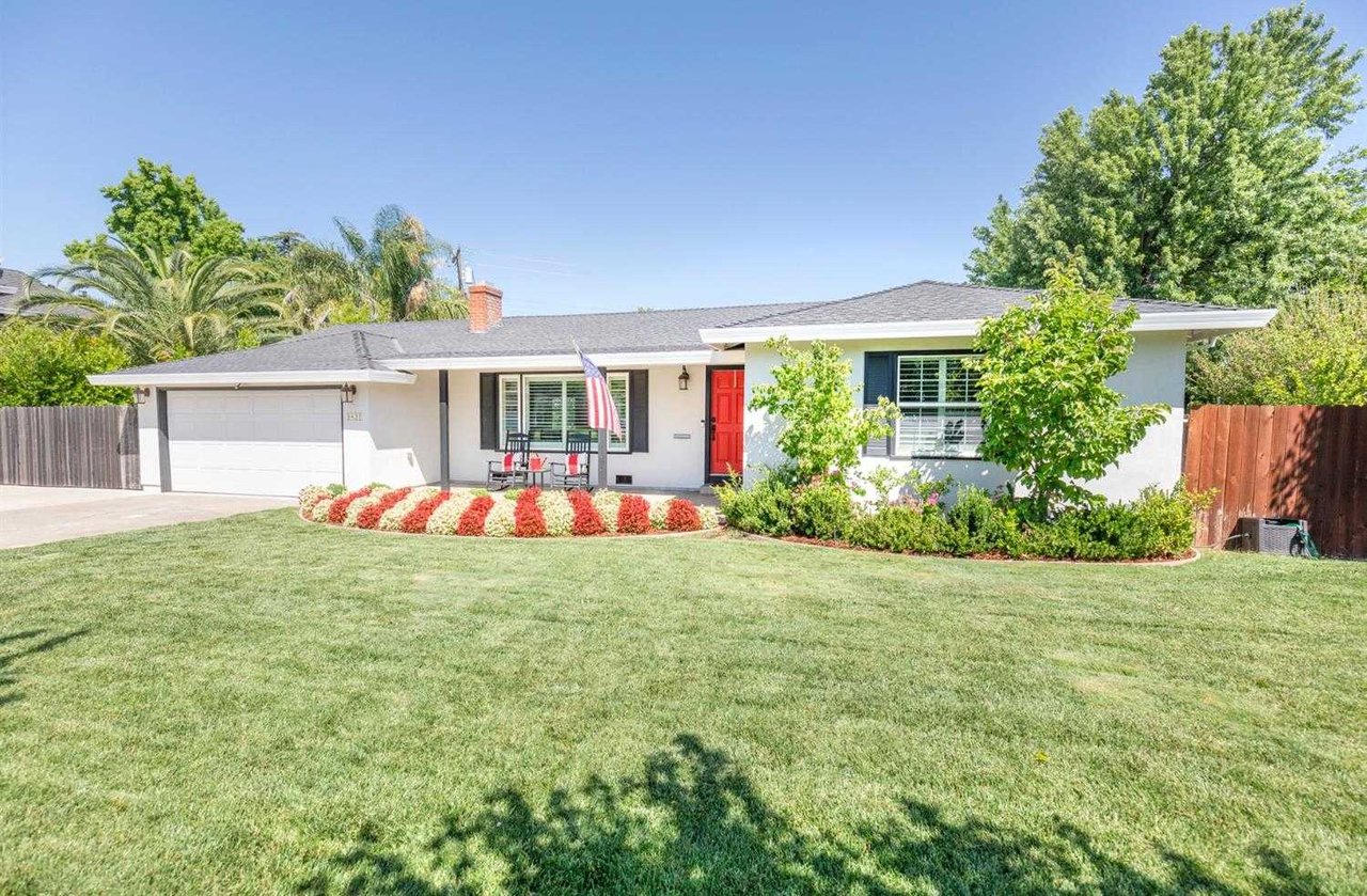 3837 Esperanza Drive