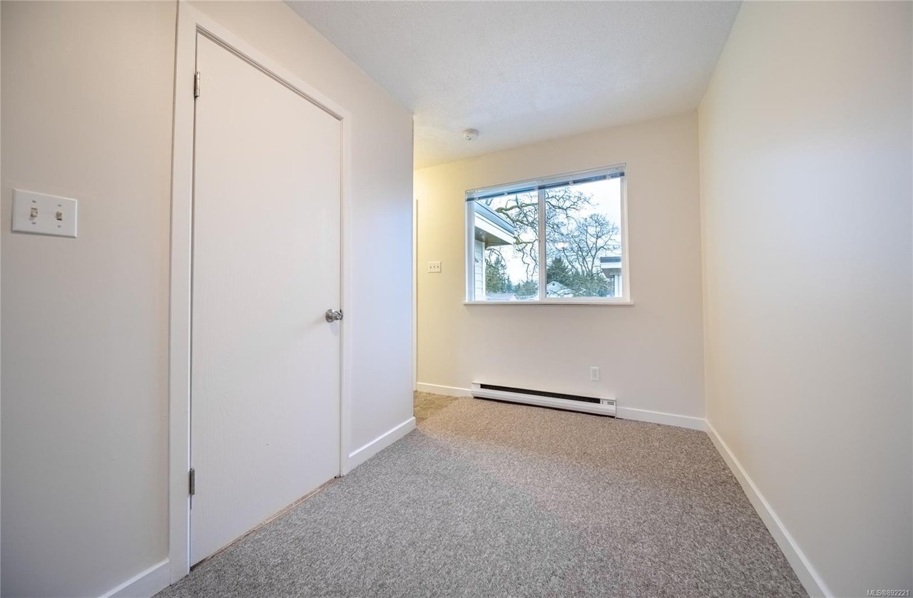 111-636 Granderson Rd