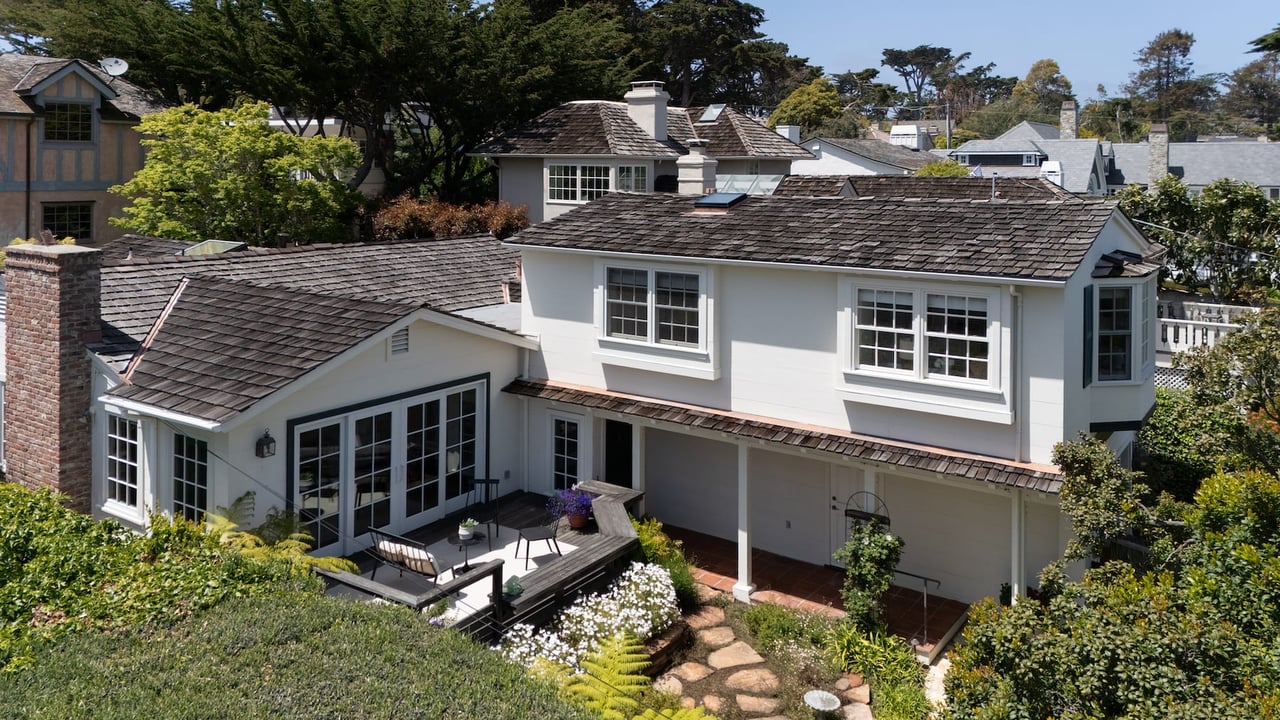 Enchanting Carmel Beach Cottage