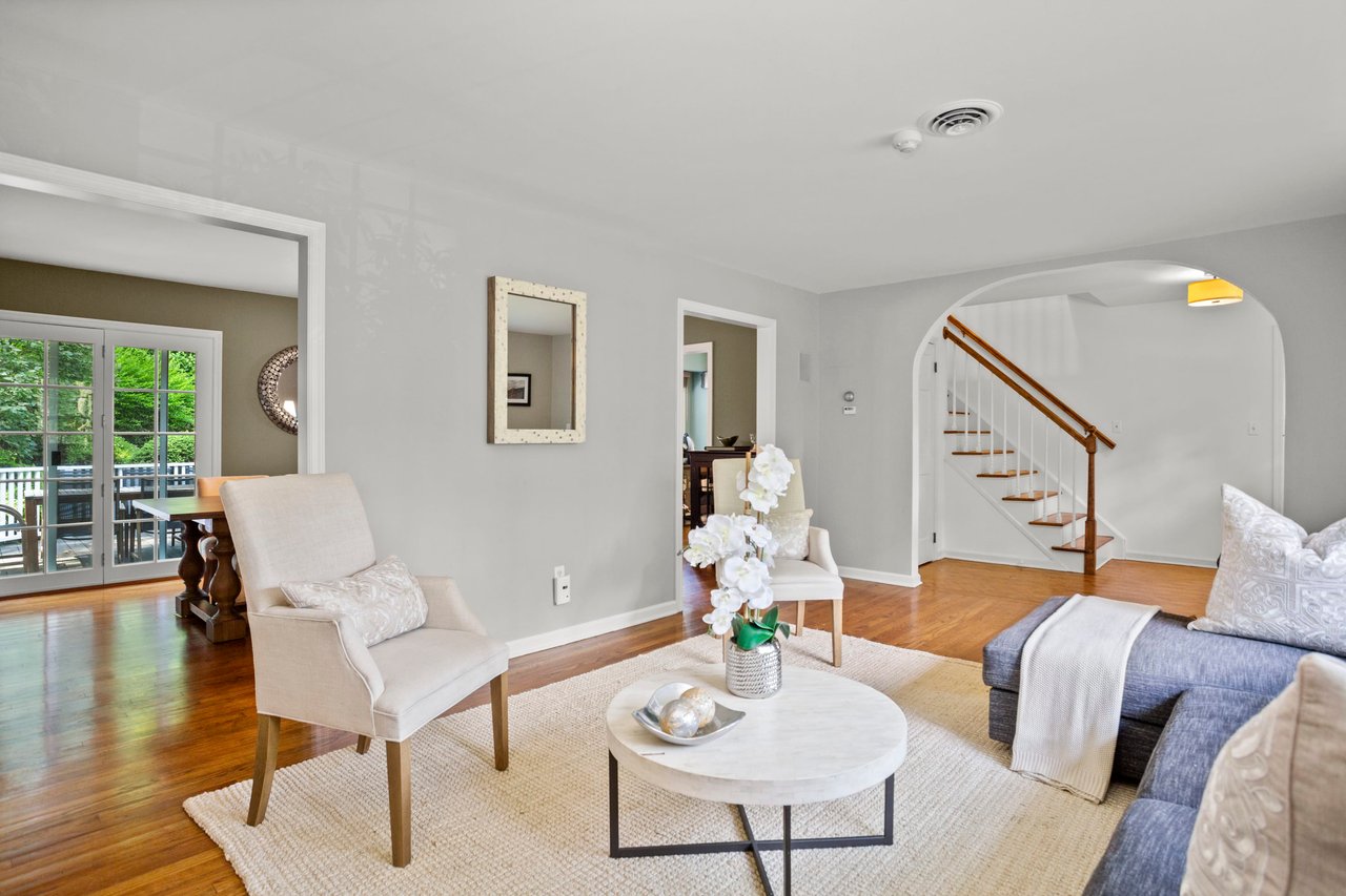 12 Saint George Place