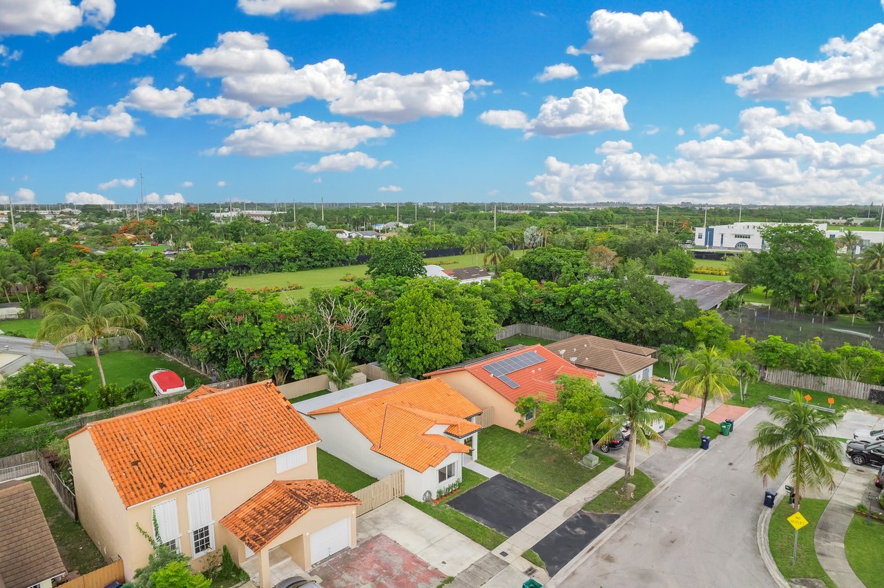 25038 SW 124th Ct, Miami, FL. 33032