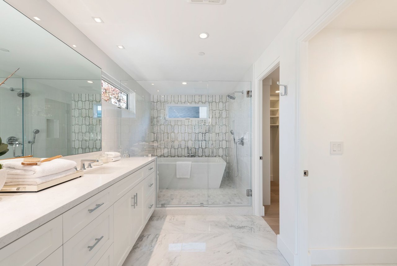 312 Jasmine Avenue Unit: 1