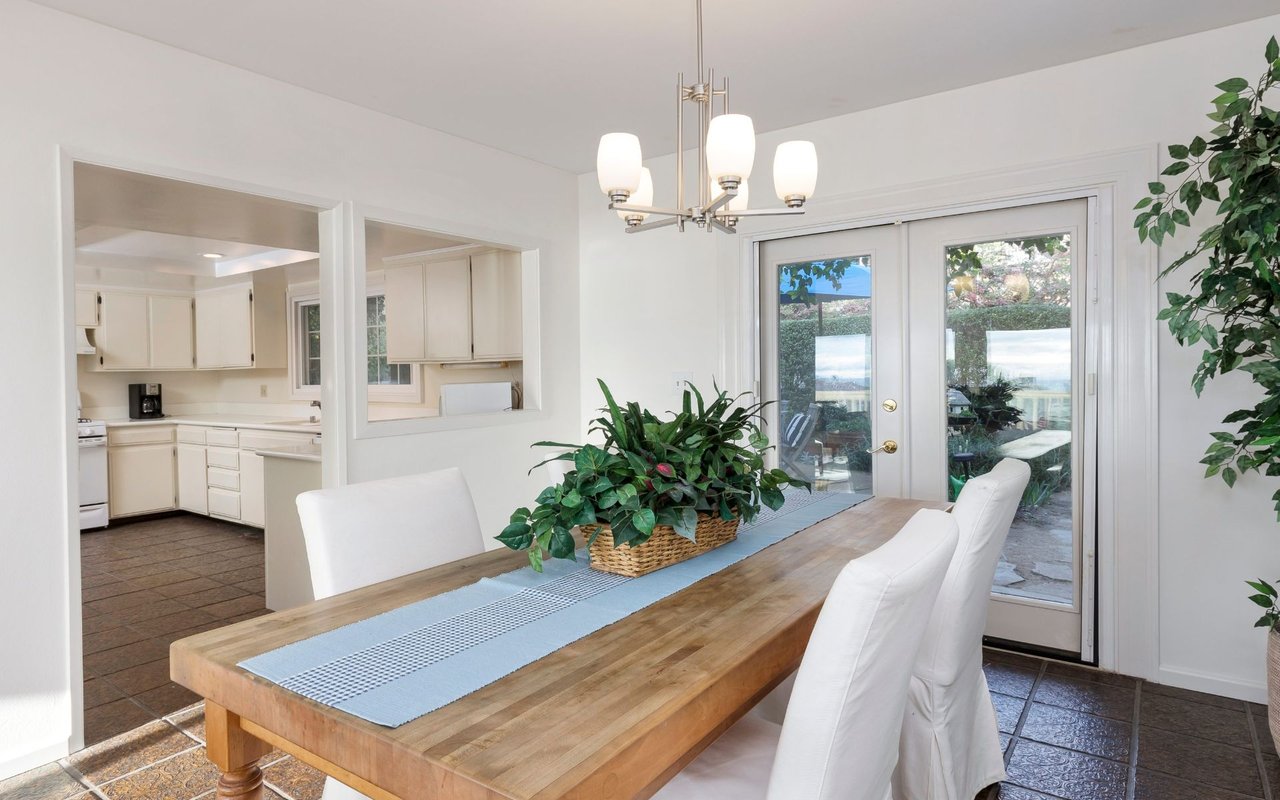 7040 Vista Del Mar Ln