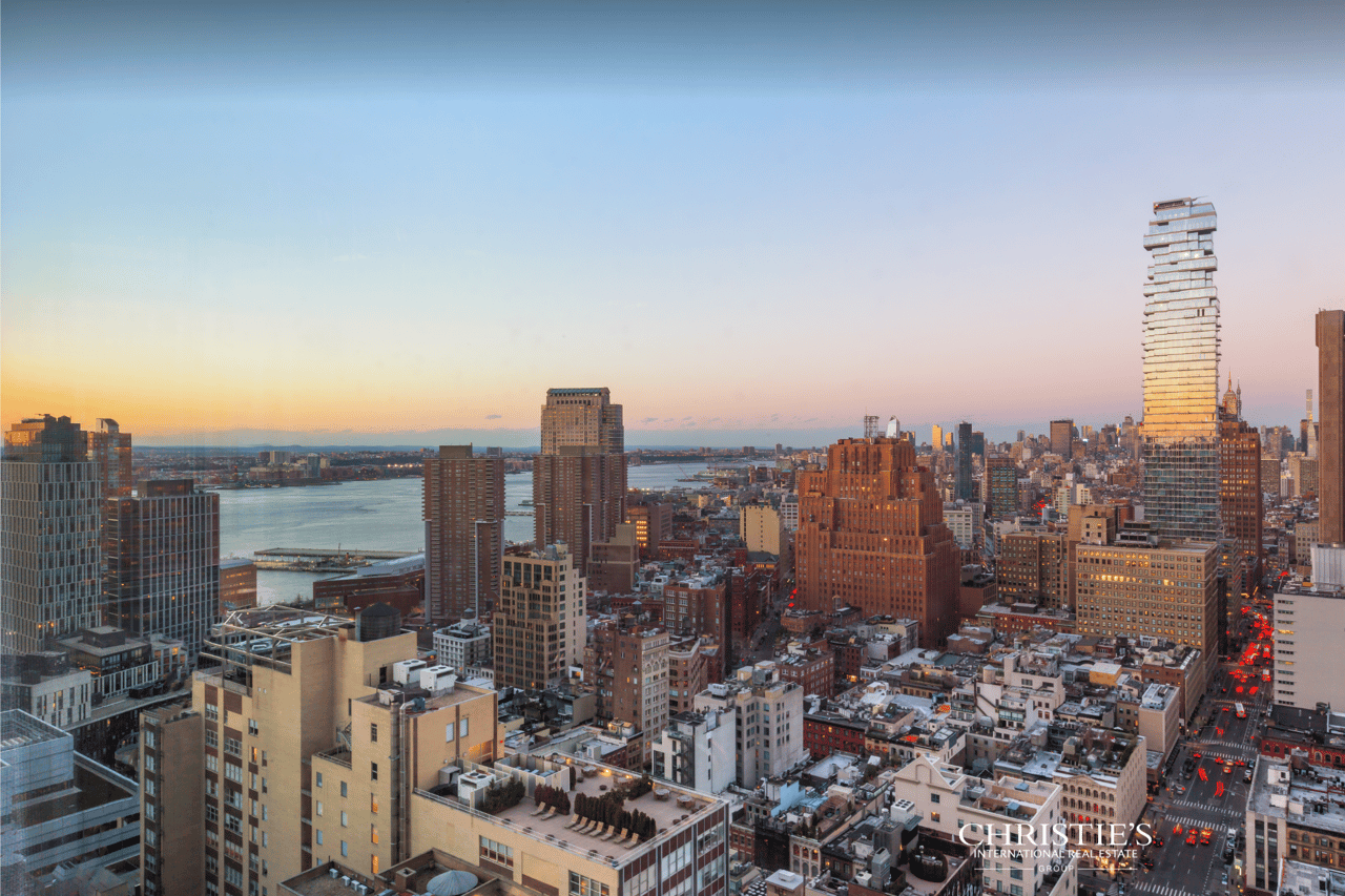 30 Park Pl, 42A 