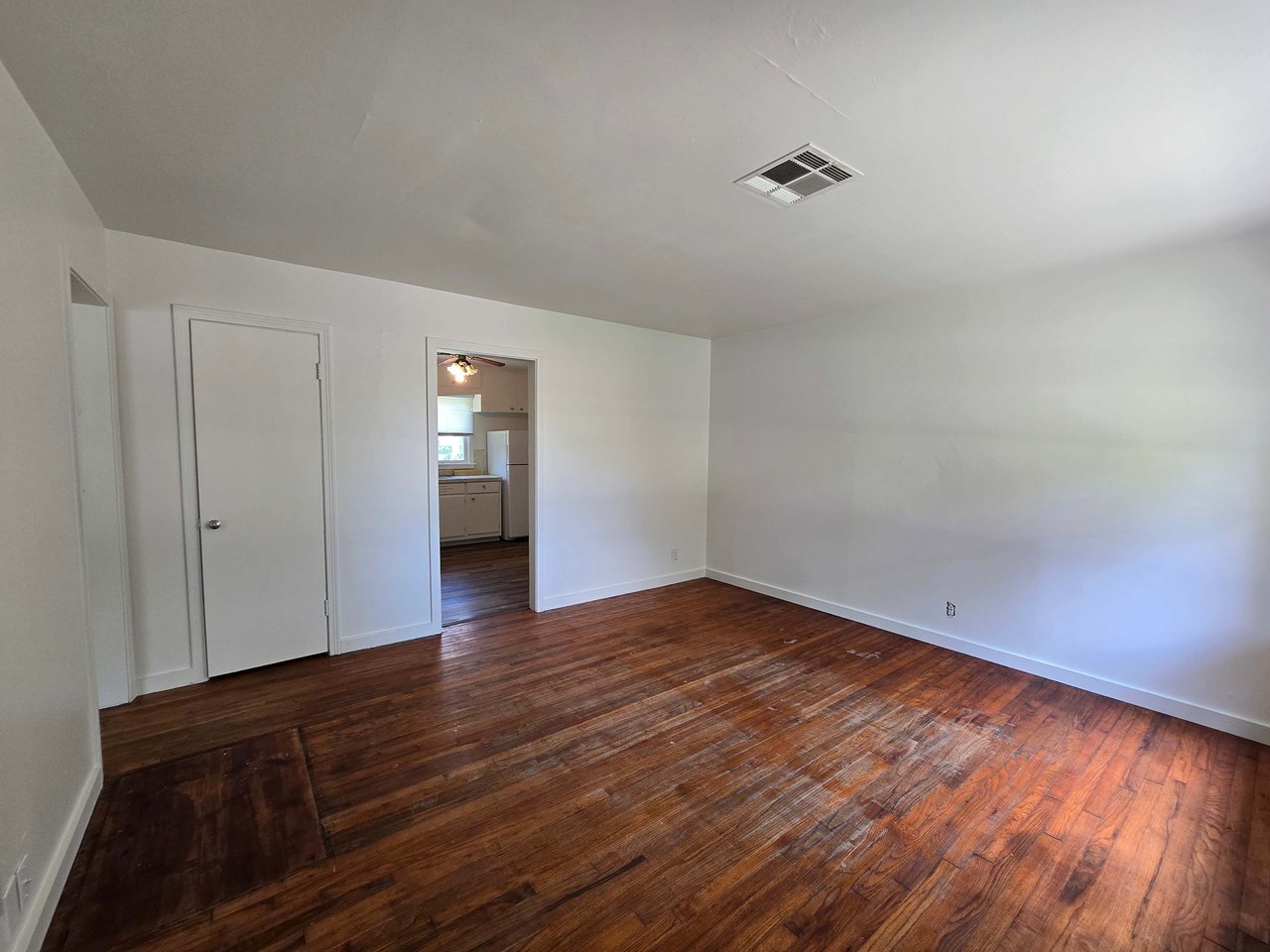 1518 N Tucker