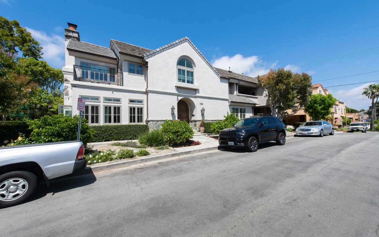700 Heliotrope Ave