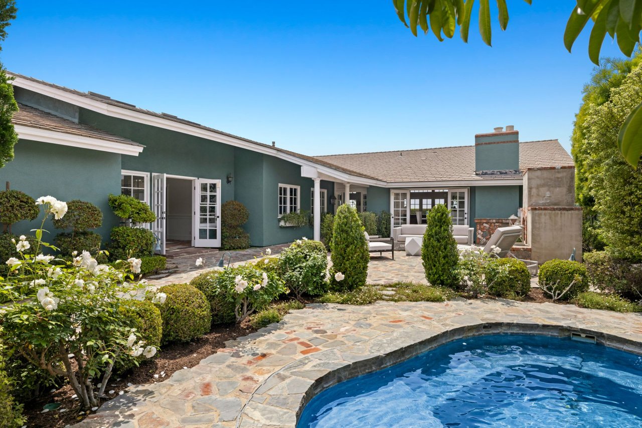 1425 Keel Drive