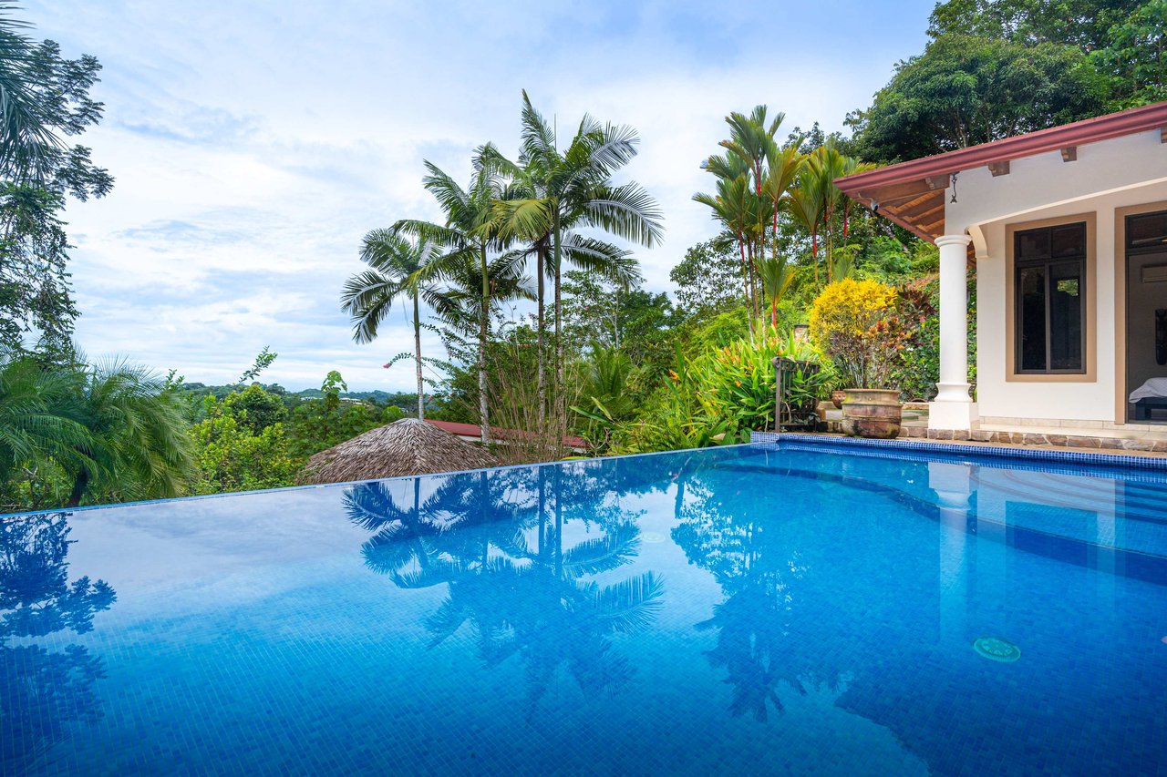 Ocean Mountain View with Privacy! Casa Carpe Diem 