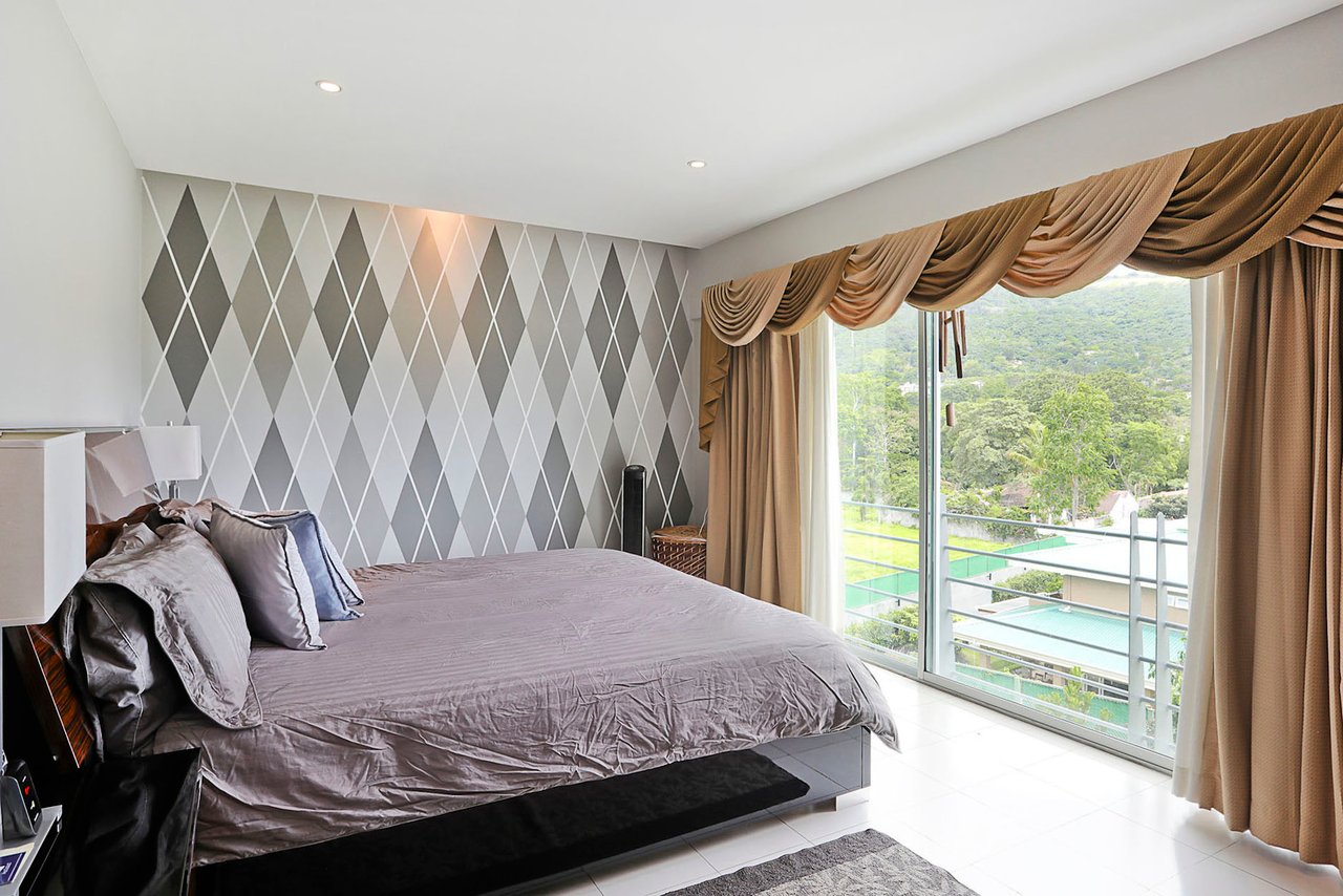 Panoramic View Furnished Condo, Escazu, San Jose