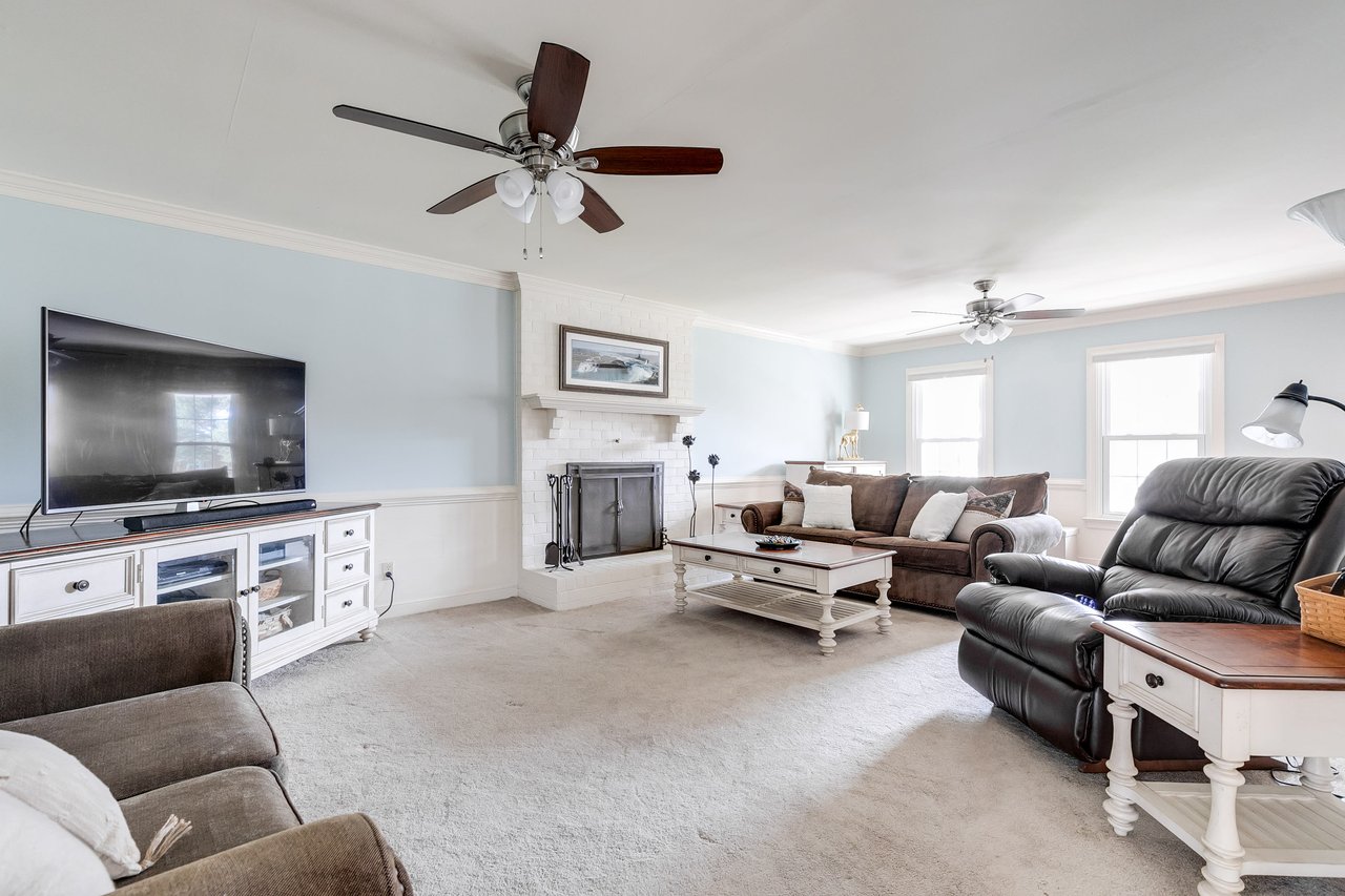 3213 Forest Lodge Ct