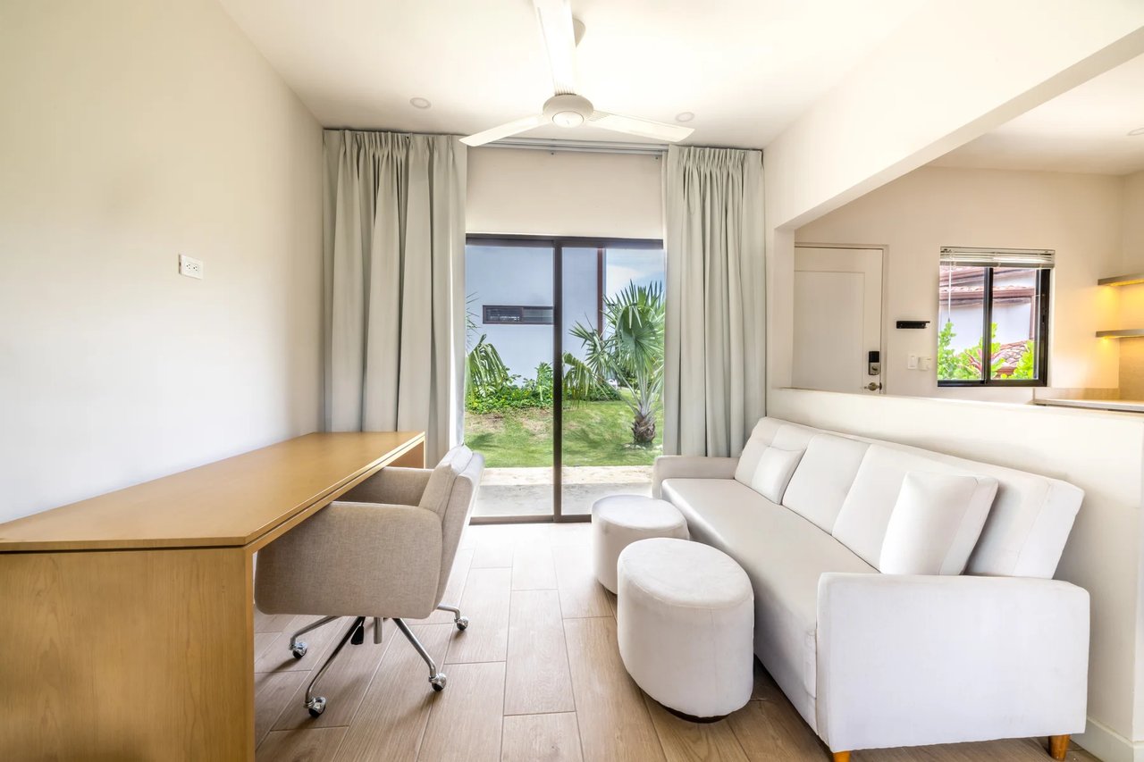Modern Family Residence, Guacima, Alajuela