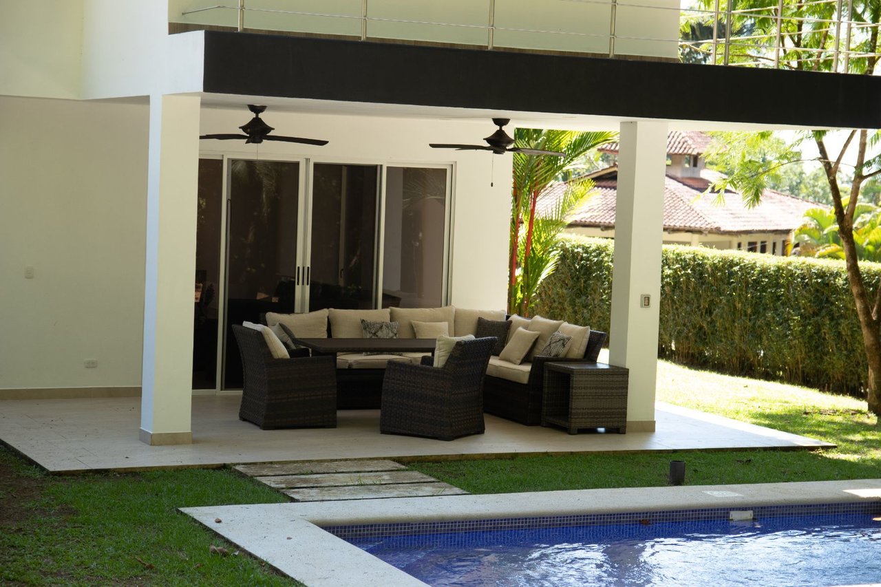 Coastal Ocean View Townhouse, Dominical, Puntarenas