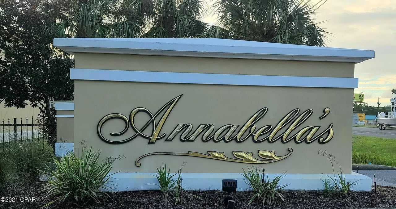 1860 ANNABELLAS Drive