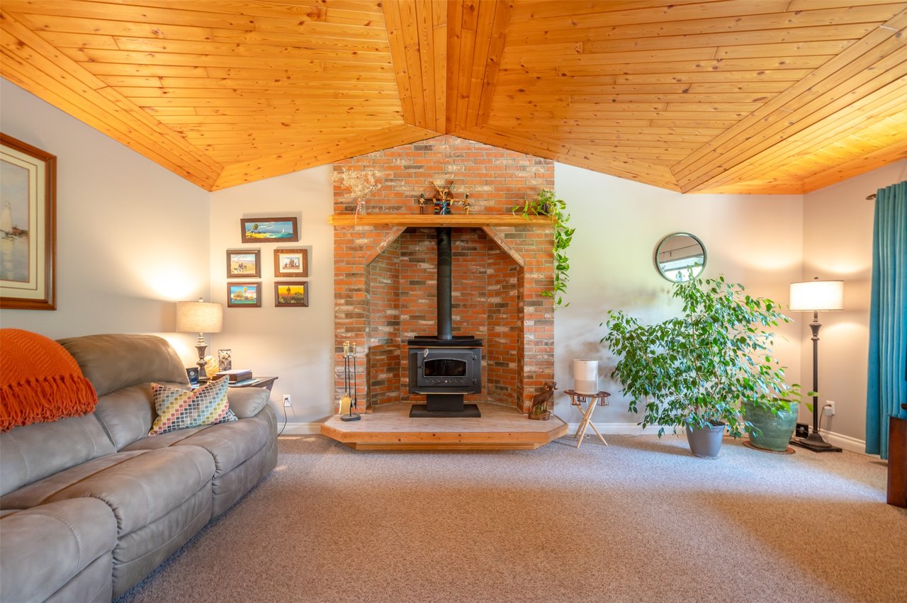 1332 Peachcliff Dr